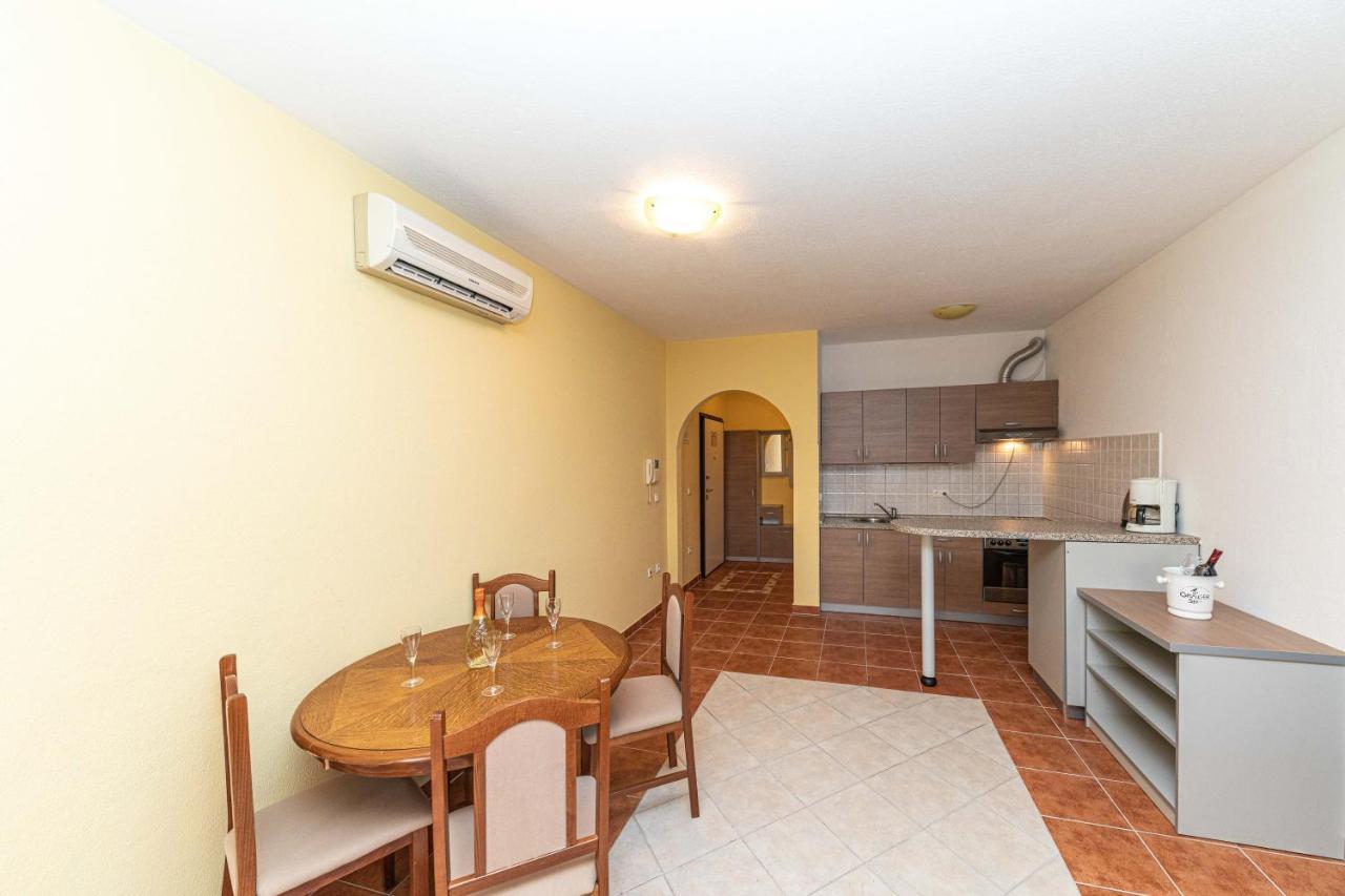Sea View Apartments Sirena Округ Горни Экстерьер фото